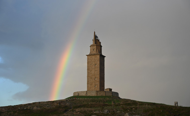 La Xunta invertirá 2,5 millones de euros en mejorar la Torre de Hércules y el Pasatiempo