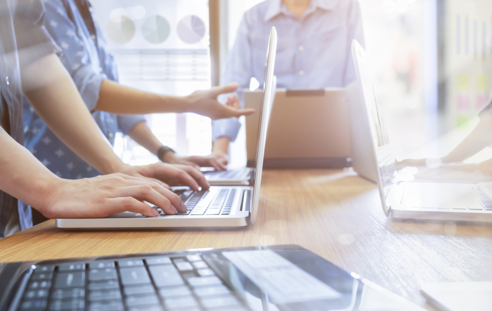La Diputación de A Coruña recibe 3,1 millones de euros de fondos europeos para la digitalización de la administración local
