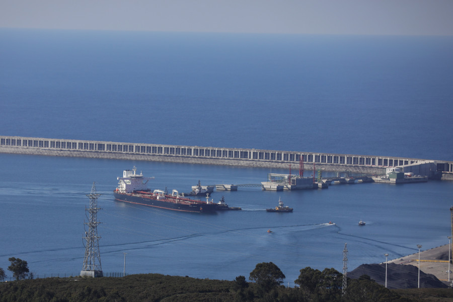 El Puerto de A Coruña cierra febrero con una subida del 29% en los tráficos