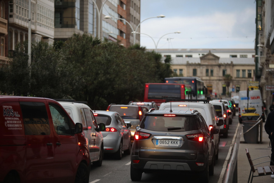 Corte de tráfico en Juana de Vega durante toda la semana