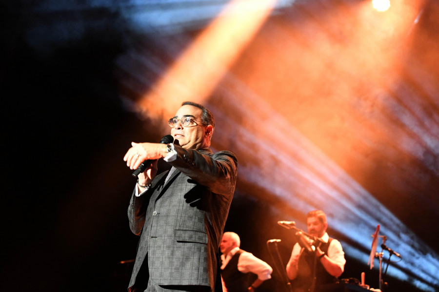 El portorriqueño Gilberto Santa Rosa arranca pasiones en el Coliseum de A Coruña