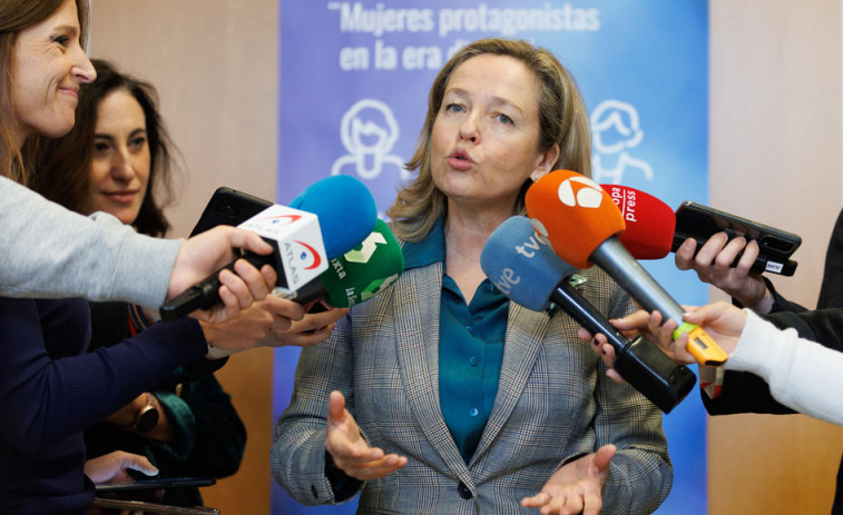 Calviño prevé mucha volatilidad en los datos mensuales de la inflación, pero menos que el año pasado