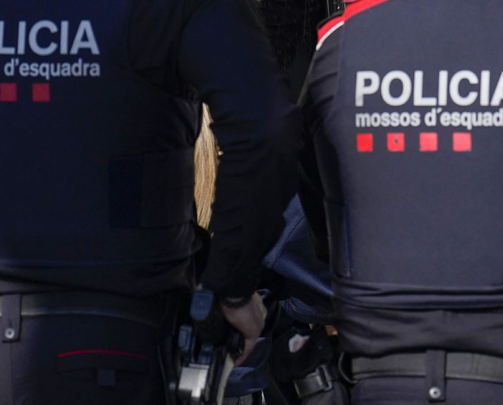 Mossos d'Esquadra (2)