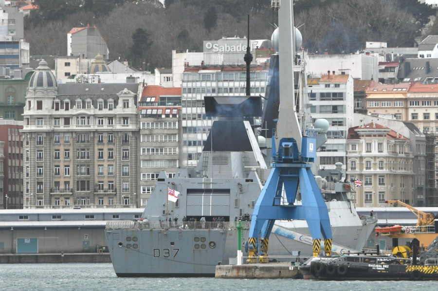A Coruña recibe al destructor de la Marina Británica "HMS Duncan"