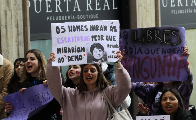 La CIG y el Sindicato de Estudiantes inauguran en A Coruña las marchas de mujeres por el 8-M
