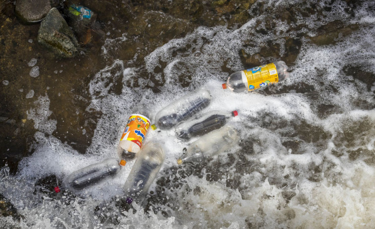 Un millón de toneladas de aditivos plásticos acaban en el mar cada año