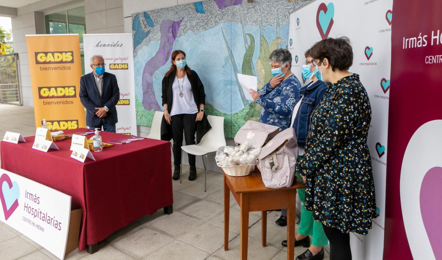 Gadis entrega en 12 años más de 80.000 canastillas de bievnenida a bebés de Galicia y Castilla y León