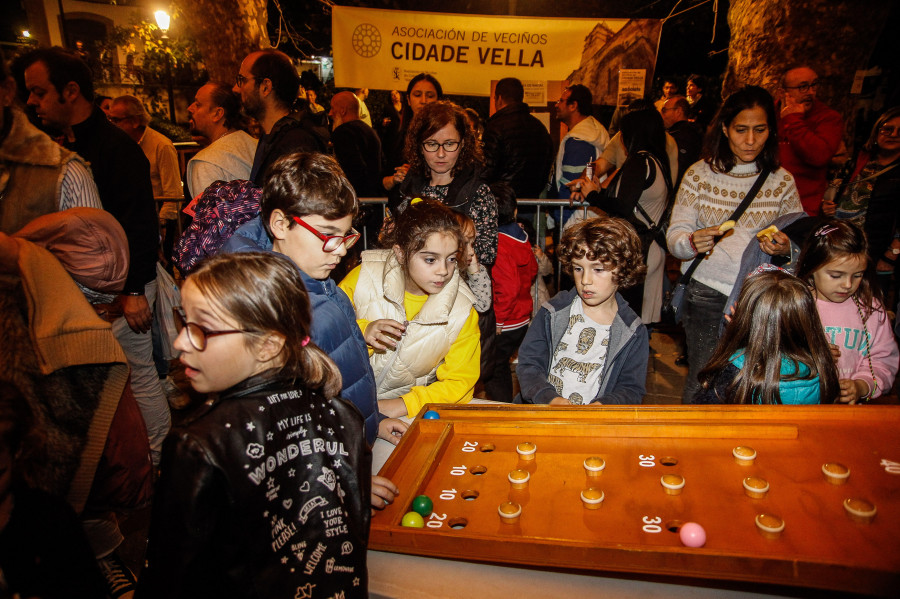 Dinamizar para volver a convertir los barrios coruñeses en el epicentro de la felicidad vecinal