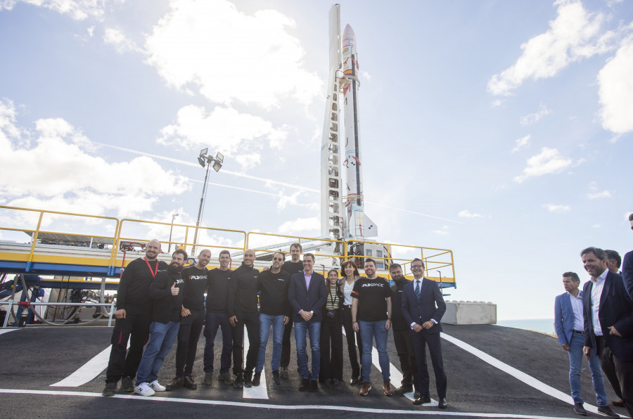 Pedro Sánchez llama en la presentación del ‘Miura 1’ a poner a España a la vanguardia del transporte espacial