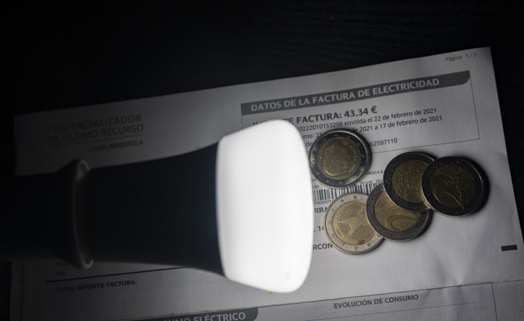 El precio de la luz cae este lunes al nivel más bajo desde hace dos meses