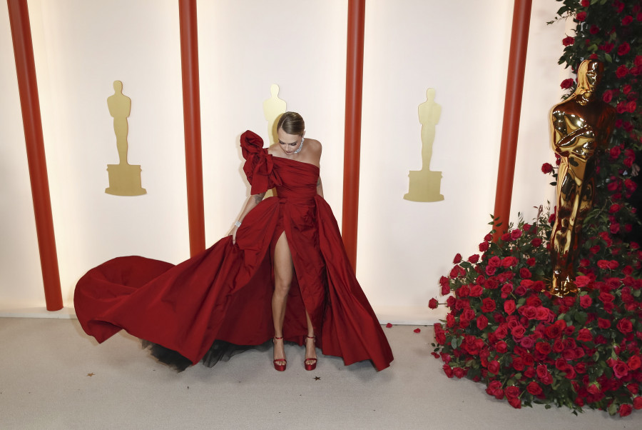 Los mejor vestidos en la alfombra champán de los Oscars 2023