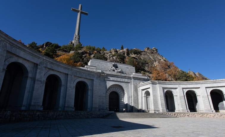 Aprobada la licencia para retirar la losa de Primo de Rivera del Valle de los Caídos