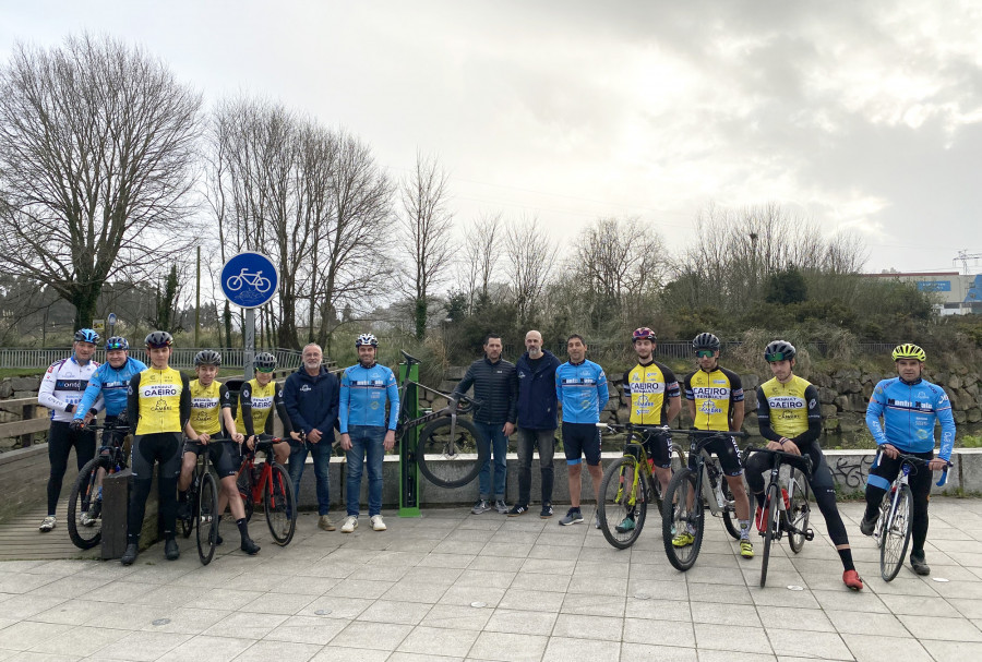 Cambre instala tres puntos de arreglo de bicicletas