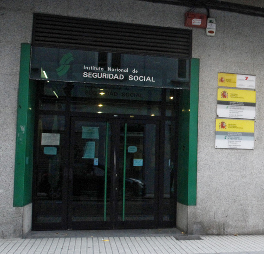 La cita imposible con la Seguridad Social en la oficina de Vilagarcía