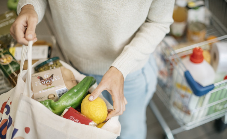 Uno de cada tres productos básicos se encareció en marzo, según datos ofrecidos por Facua