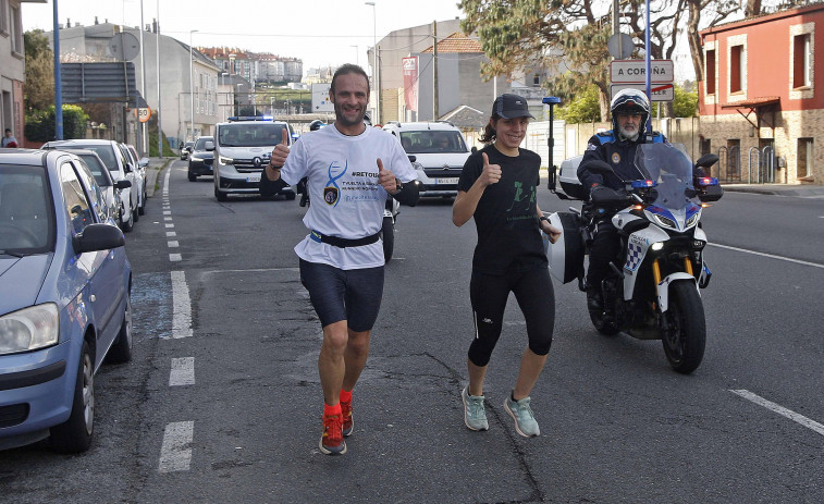 Los agentes del 092 se suman a una carrera solidaria para lograr un récord Guinnes