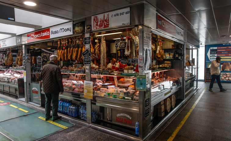 Desánimo entre los placeros de los mercados de A Coruña por la caída del consumo