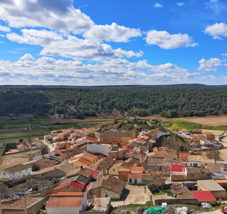 Tierras gratis o un pan y un queso cuando naces: ventajas de vivir en pueblos