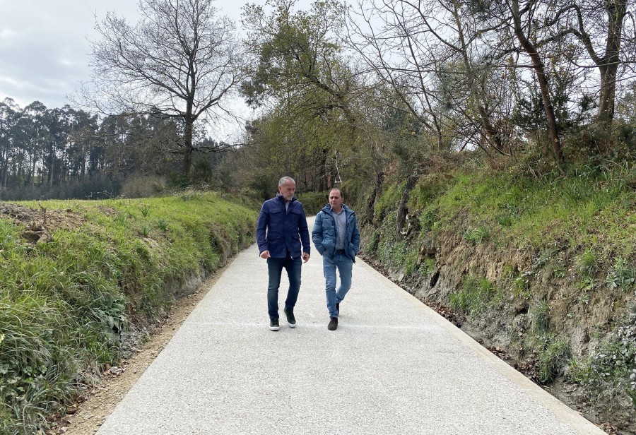 Cambre pone a punto un camino municipal por el que discurre el Camino Inglés