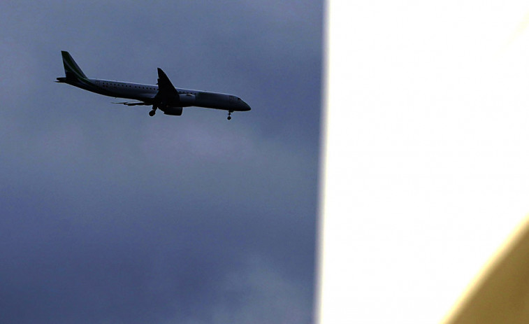 Un avión privado ruso con seis personas a bordo se estrella en Afganistán