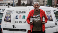 Laureano Oubiña | “Cobro 480 euros de pensión y tengo que pagar casa, luz y  agua; el vino me ayuda a sobrevivir”