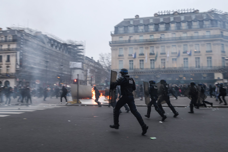 Detenidas cerca de 500 personas en los disturbios en Francia con otros tantos agentes heridos