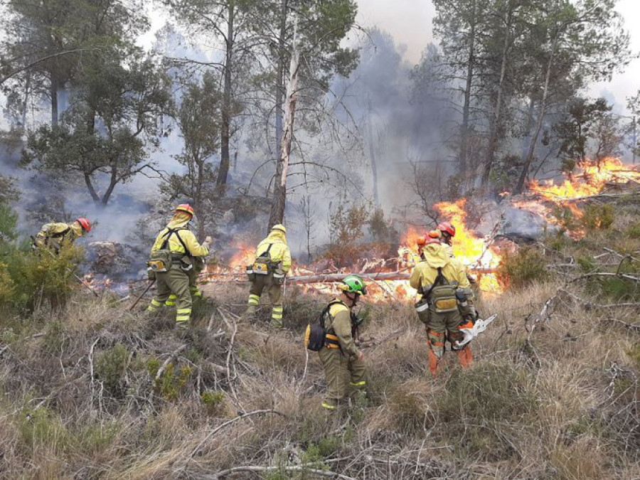 El incendio de Castellón avanza sin control y con una gran voracidad