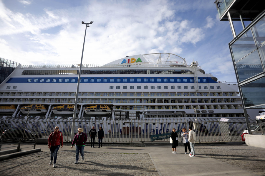 El buque de expedición ‘National Geographic resolution’ visitará A Coruña en abril