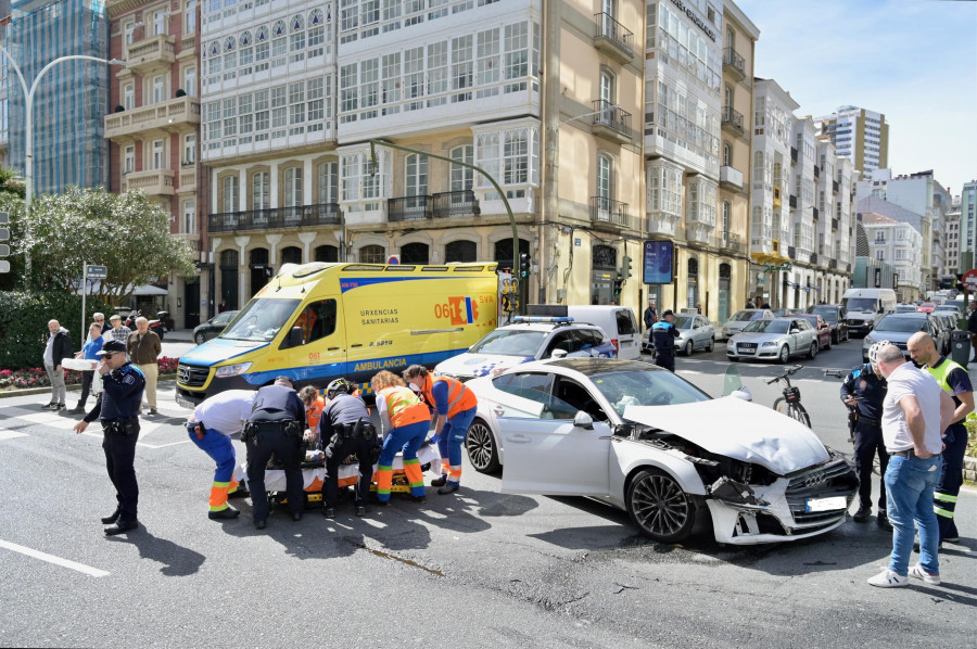 Un accidente de tráfico en Juana de Vega deja un hombre herido