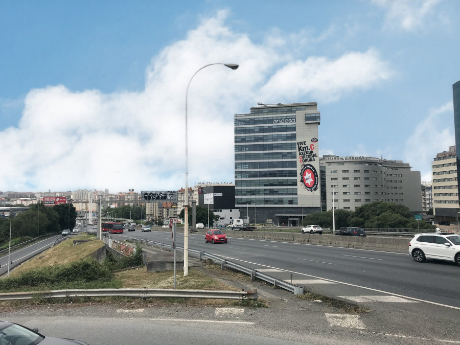 El edificio Proa de Matogrande cambia de manos