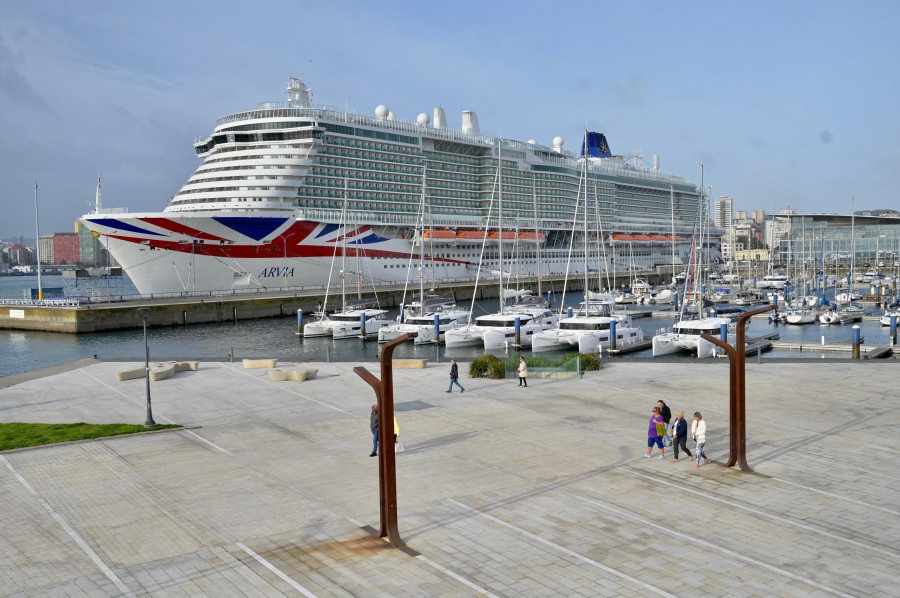 Las "buenas vistas" de A Coruña de uno de los pasajeros del crucero Arvia