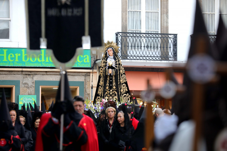La Virgen de los Dolores recorrió la ciudad para iniciar la Semana Santa de A Coruña
