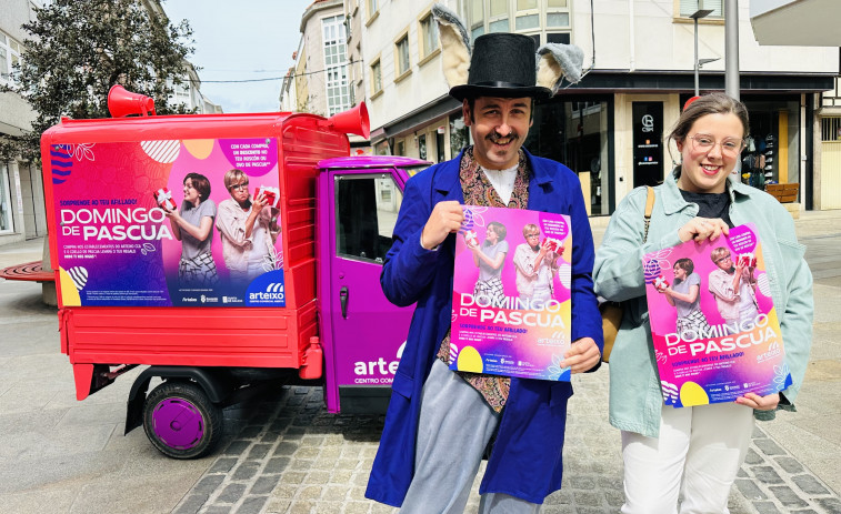 El Conejo de Pascua ya circula por las calles de Arteixo en su 