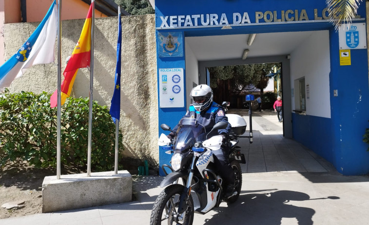 La Policía Local pone a prueba una moto eléctrica