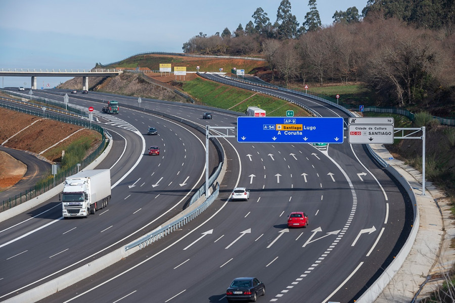 Retenciones de tráfico en la autopista y la autovía en el sur de Pontevedra