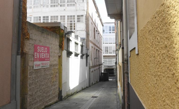 A Coruña saca a subasta el segundo solar vacío incluido en el plan de recuperación de ruinas