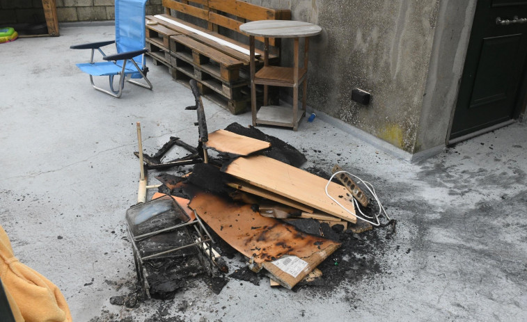 El incendio de un portátil lleva a los Bomberos coruñeses hasta Elviña