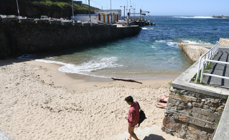 Piden mejoras y presencia de socorristas en la cala de O Portiño para este verano