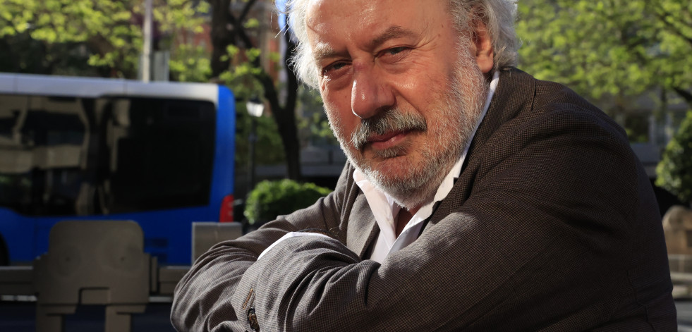 Julio Llamazares homenajea a los 