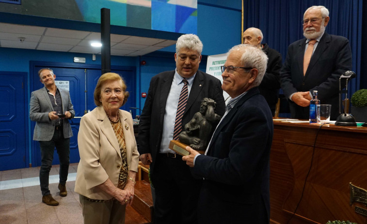 Guillermo Llorca gana el premio literario Fernando Arenas Quintela