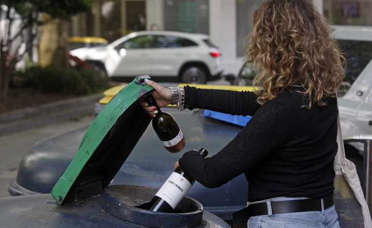 A Coruña es la ciudad gallega que más vidrio recogió para  el reciclaje el año pasado