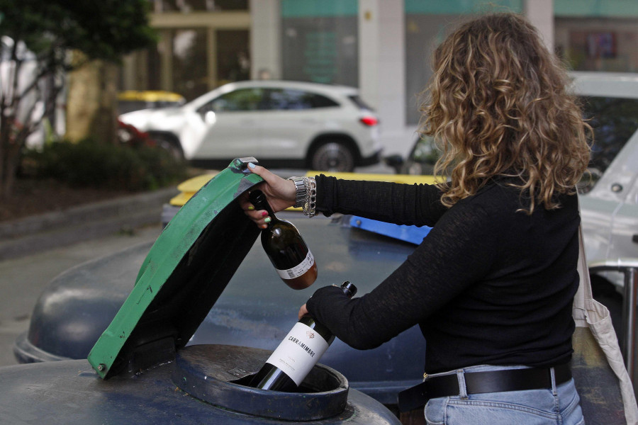 A Coruña es la ciudad gallega que más vidrio recogió para  el reciclaje el año pasado