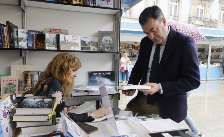 Ferrol da la salida a las 14 ferias del libro de Galicia