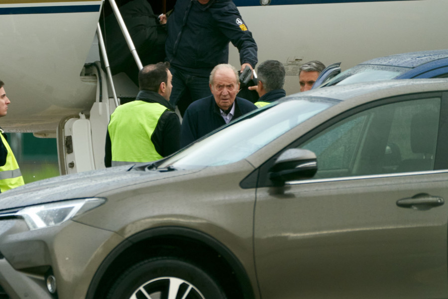 El rey emérito abandona Galicia tras pasar cinco días en Sanxenxo