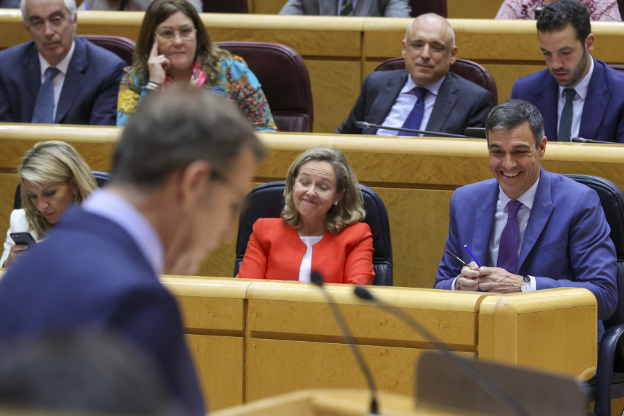 Feijóo ve en el anuncio de Sánchez el "milagro de los panes y los pisos"