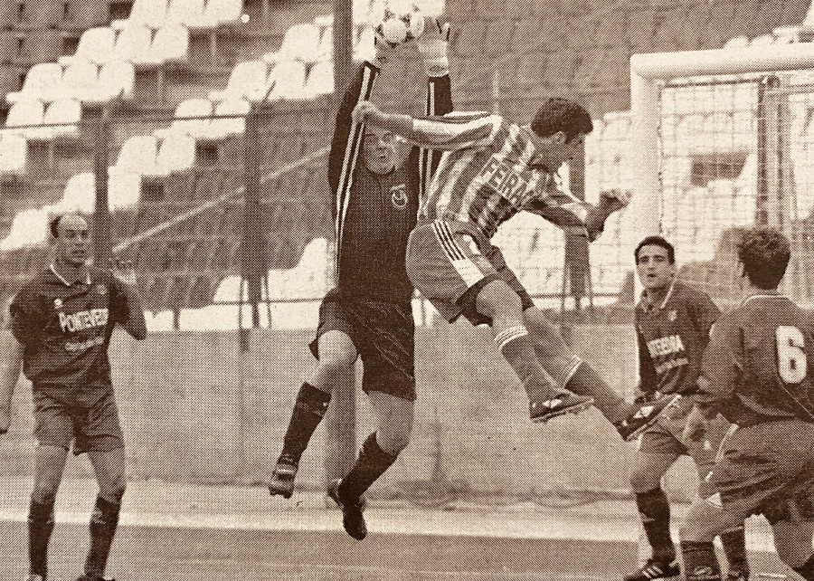 Hace 25 años: Méndez, partidario de fusionar las cajas del sur y triunfo de oro para el Fabril