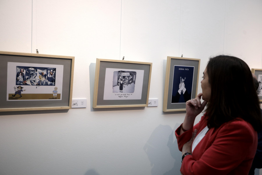 Medio centenar de miradas del 'Guernica', la viñeta universal, en la Casa Picasso de A Coruña