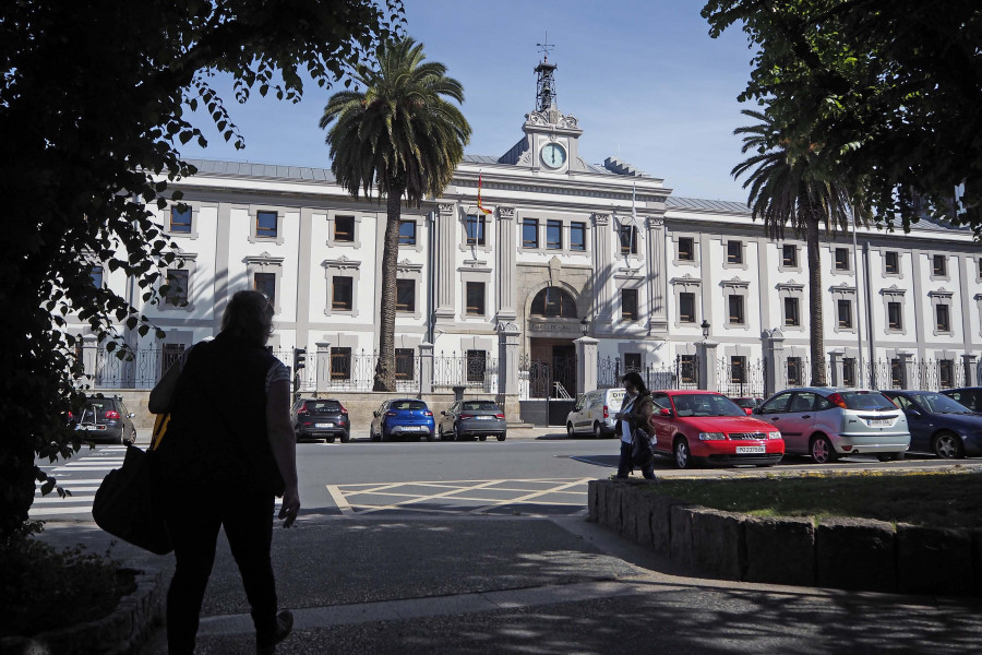 Una mujer se enfrenta a ocho años de cárcel por acuchillar a su pareja sentimental en A Coruña