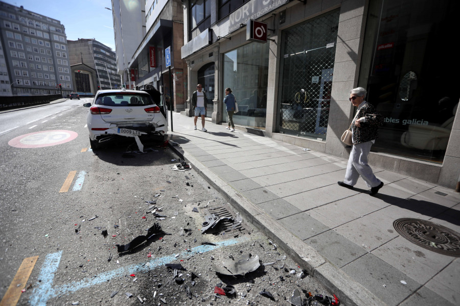 Un conductor para a ayudar en un accidente en A Coruña y da positivo por alcoholemia