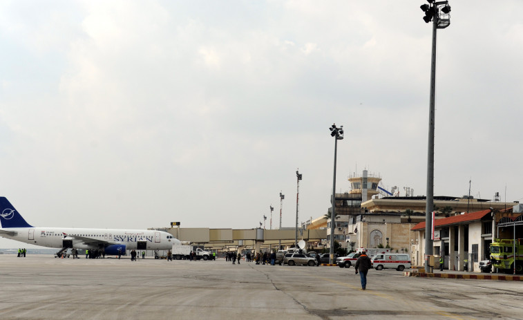 El Aeropuerto de Alepo, cerrado tras un mortal ataque israelí, dice Siria